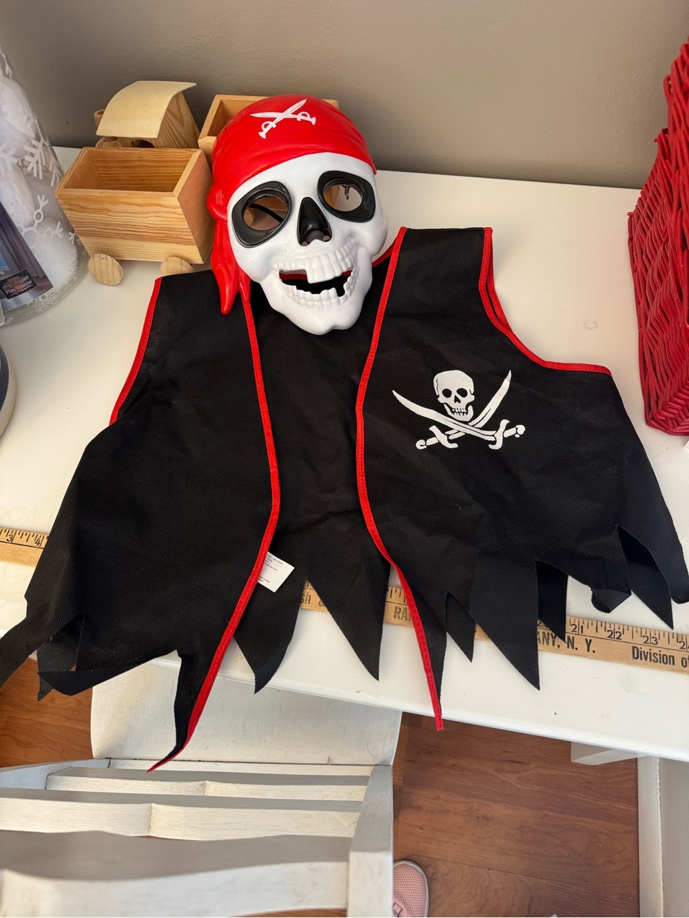 Kids Pirate Costume Set light up mask  and Black Vest, ages 3+ Halloween/play